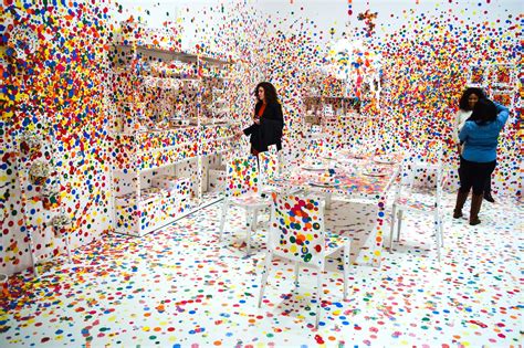 Location: Yayoi Kusama: Infinity Mirrors | Point of References.