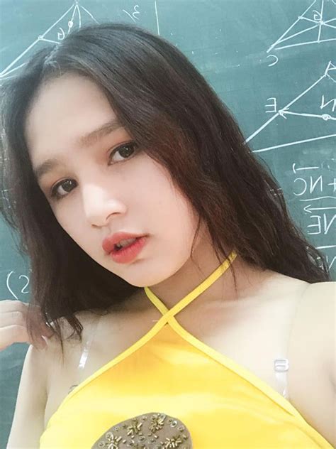 Nữ sinh Sài thành gây sốt vì giống hot girl đẹp nhất Hàn Quốc