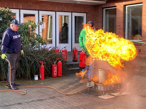 Brandschutz Bung Der Kirchlichen Mitarbeiter Innen In De Kark