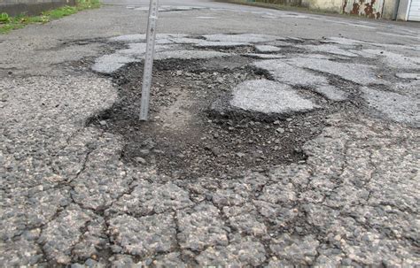 Die Schlimmsten Schlaglöcher Der Eifel