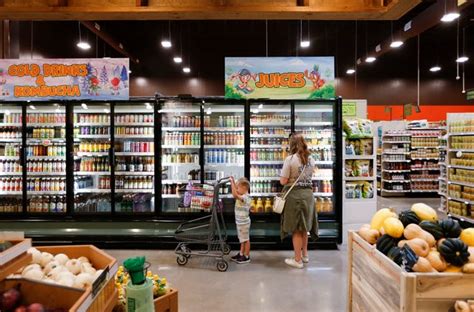 Organic grocery store Natural Grocers opens in south Springfield