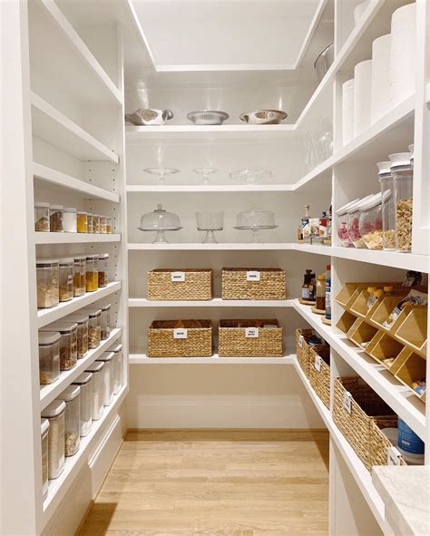 Gorgeous Pantry Closet Ideas For Your Kitchen