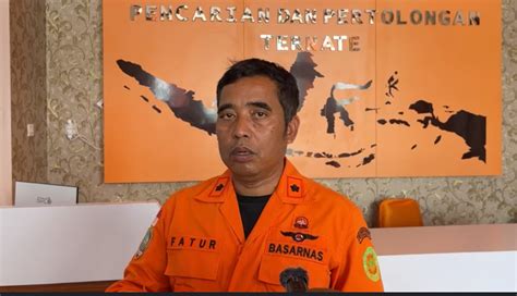 Tim Sar Berhasil Temukan Serpihan Helikopter Jatuh Di Hutan Halmahera