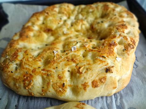 The Cooking Actress Roasted Garlic Focaccia