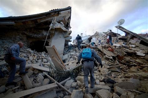 Italy’s History of Deadly Earthquakes - The New York Times