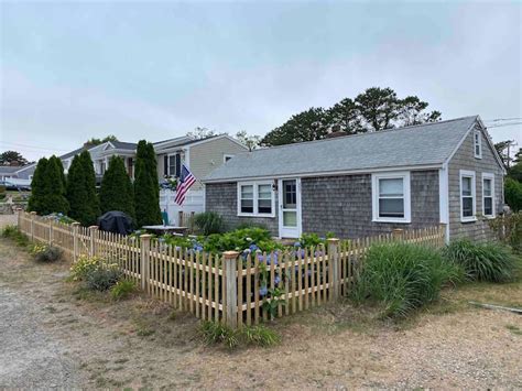 Cape Cod Cottage Steps Away From Private Beach Cottages For Rent In