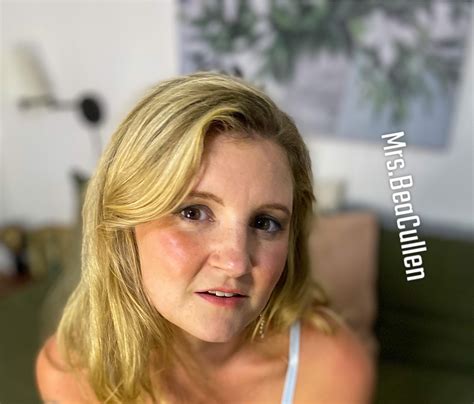 Looking deep into your eyes : r/Faces