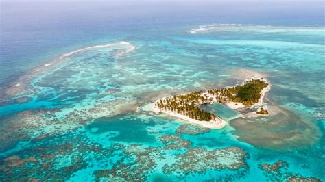 Belize Barrier Reef - Awe-inspiring Places