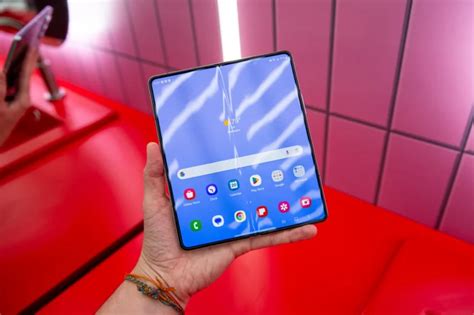 Galaxy Z Fold Tan T Ld Te Zellikleri Hardware Plus Hwp