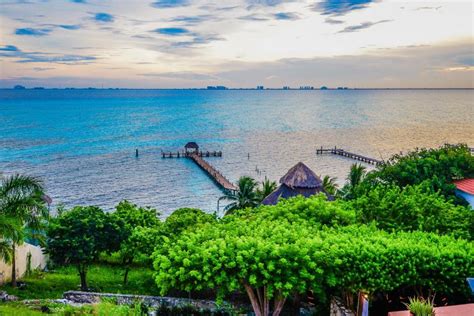 Wakacje na wyspie Isla Mujeres hotele zwiedzanie plaże Wakacje i