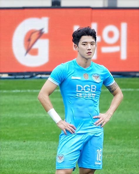 Handsome Korean Soccer Player Promises To Upload 1 Photo A Day Due To