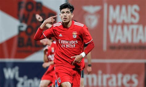 Profeta do Benfica on Twitter Diogo Spencer e João Veloso titulares