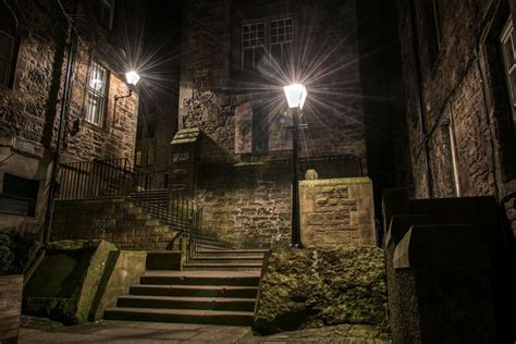 Edinburgh Guided Ghost Walking Tour In Spanish