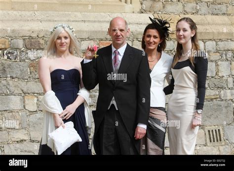 Director técnico del equipo Red Bull Adrian Newey está con sus hijas