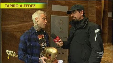 Tapiro D Oro A Fedez Per Attacchi Alle Veline Ho Generalizzato E Ho