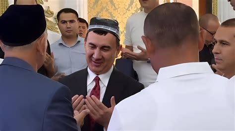 МАНА ЯНГИ ВИДЕО БОТИР ҚОДИРОВ КЎРИНИШ БЕРДИ ОДАМЛАР ЎРАБ ОЛДИ - YouTube