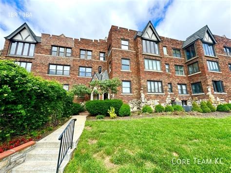 702 W 48th St Unit 104 Kansas City Mo 64112 Room For Rent In Kansas