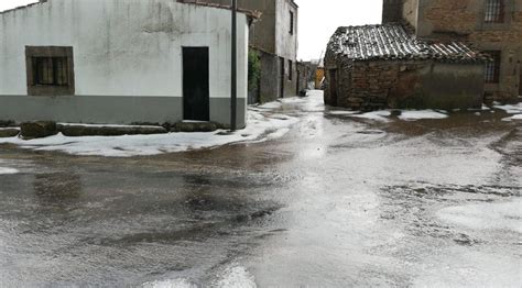 Una Espectacular Granizada Sorprende A Los Vecinos De Trabanca