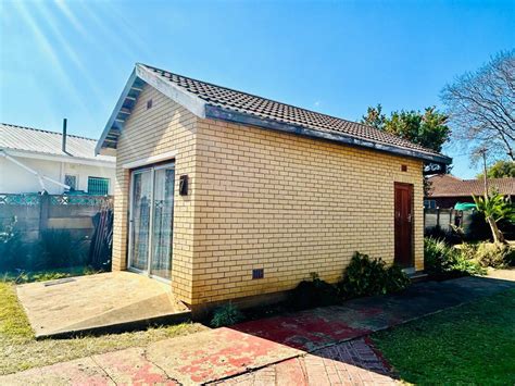 Bedroom House For Sale In Vryheid P