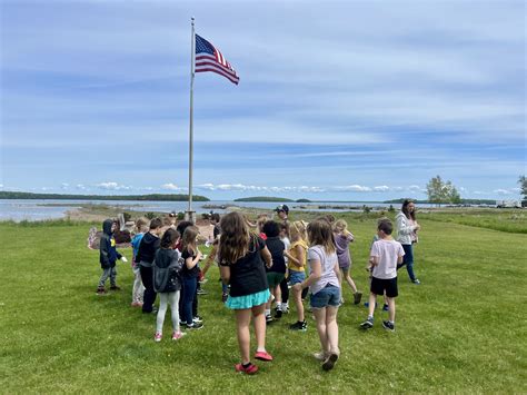 Les Cheneaux Community... - Les Cheneaux Community Schools