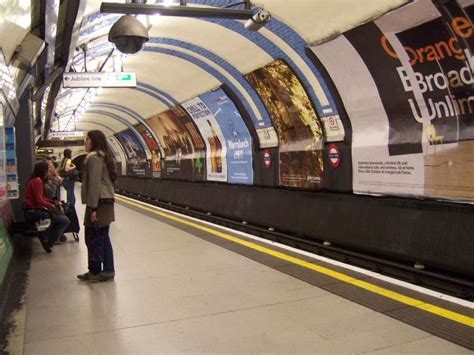 London Secrets Of The London Underground Walking Tour