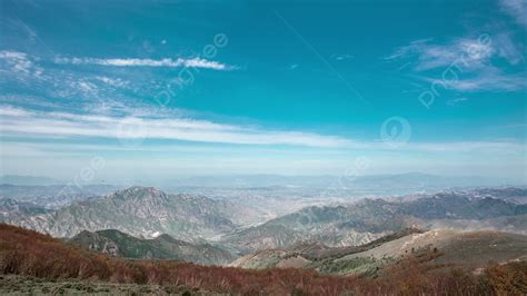 Background Foto Nyata Dari Pemandangan Musim Gugur Gunung Dongling Di