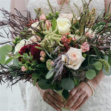 Wedding Flower Arrangements at Sherwood Inn | Fleur de lis Floral ...