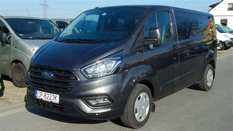 Ford Transit Custom Long 9 Osobowy Regina Tour