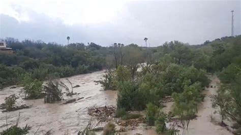 Aumenta caudal Río Pesquería tras más de 12 horas de lluvia