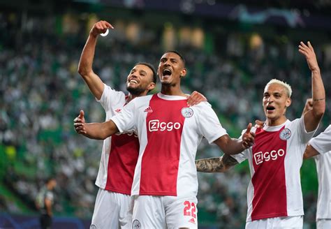 Bantu Ajax Amsterdam Hantam Sporting CP Sebastien Haller Bikin Sejarah