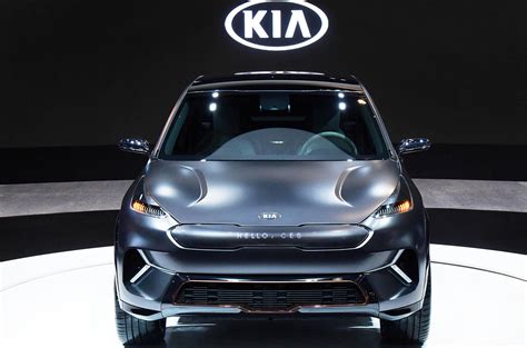 El Futuro De Kia Con El Niro EV Concept Conduciendo