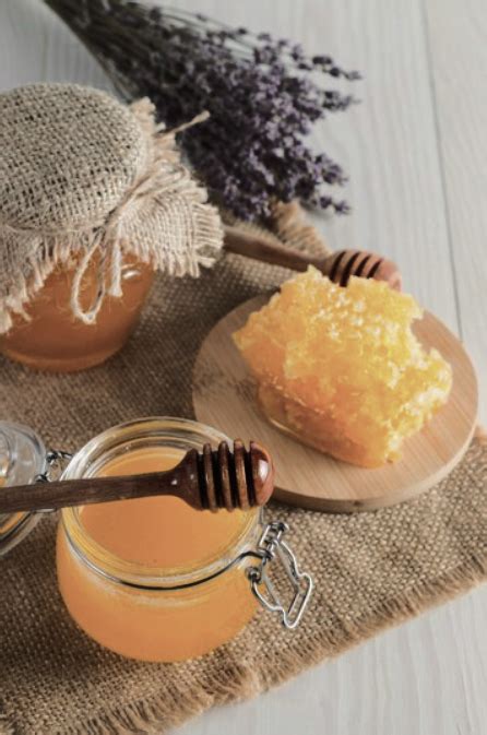 Rosh Hashanah Feast Calm Invite