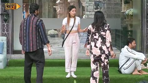 Bigg Boss 17 Live Update Mannara Ne Arun Ke Wife Se Kiya Apne Cousins