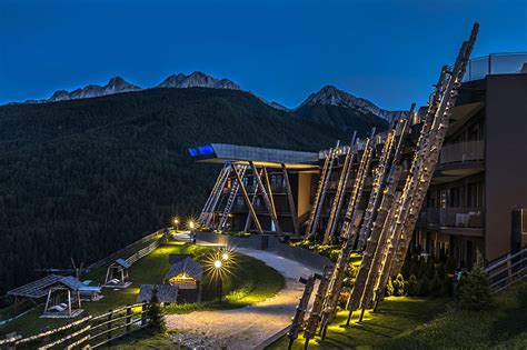 Alpin Panorama Hotel Hubertus - Epic Sky Pool