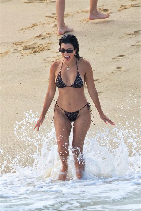 Kourtney Kardashian In Bikini On A Mexican Vacation August CelebMafia