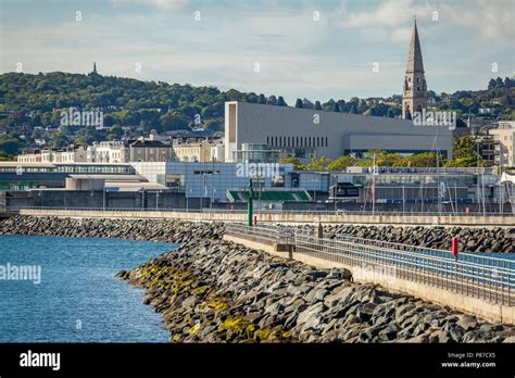 Dun Laoghaire Pier Dublin Ireland Hi Res Stock Photography And Images
