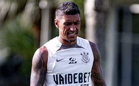 Corinthians Toma Decisão Sobre Renovar Com Paulinho