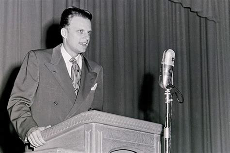 Evangelist Billy Graham Dies At 99 Texas Baptist College