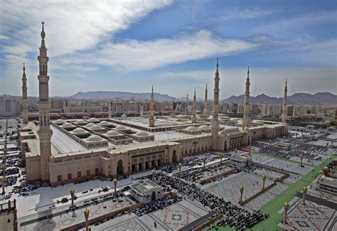 Over 100 mosques to be demolished in Saudi Arabia - Construction Week ...