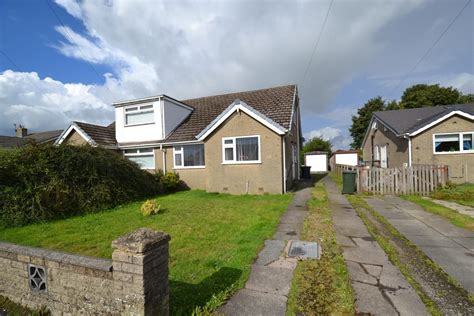 4 Bed Semi Detached Bungalow For Sale In Foxhill Grove Queensbury