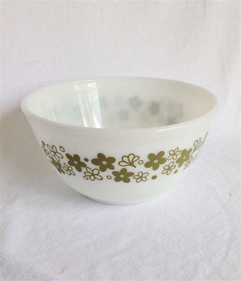 Pyrex Spring Blossom Mixing Bowl Inch Crazy Daisy Etsy