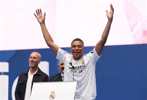 Kylian Mbapp Fue Presentado Como Nuevo Jugador Del Real Madrid