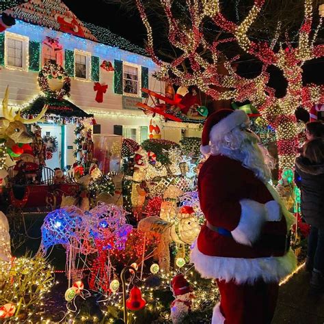 Your Guide To The Best Holiday Light Displays Around Seattle