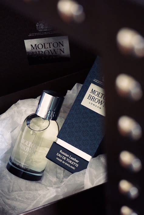 Russian Leather EDT - Molton Brown - A Model Moment