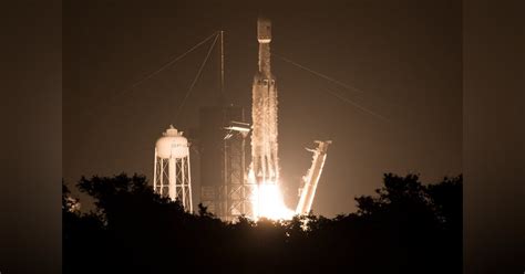 Spacexs Starship Explodes Minutes After First Test Flights Liftoff