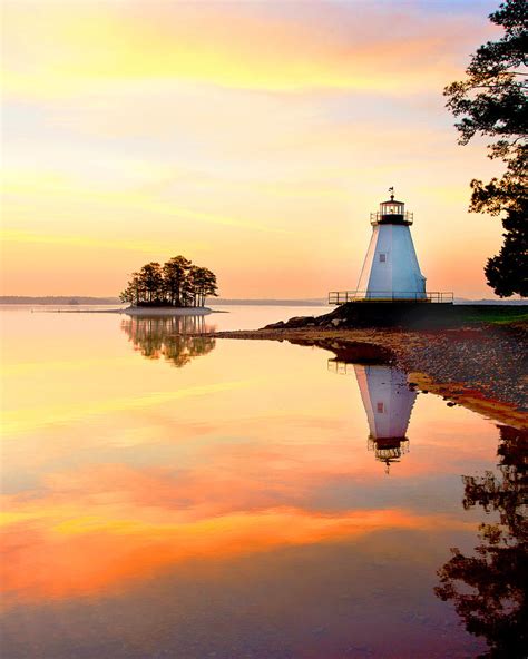 Plymouth Lighthouse Photograph by Mitford Fontaine - Fine Art America