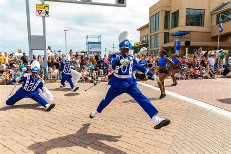 Neptune Festival Grand Parade | Virginia Beach Visitors Guide