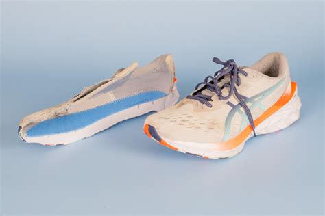 Cut in half: ASICS Novablast 2 Review | RunRepeat