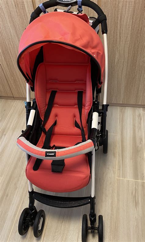 Combi Urban Walker Lite BB車 兒童孕婦用品 外出用品 外出用品 嬰兒車 Carousell