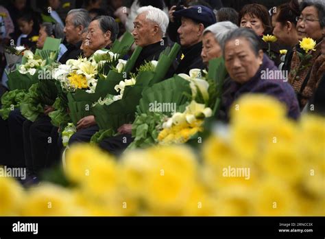 Gedenkveranstaltung Zum Massaker Von Nanjing Nanjing April